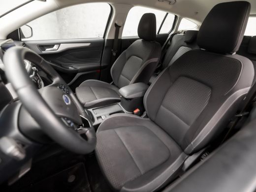 Ford FOCUS Wagon 1.0 EcoBoost Sport (APPLE CARPLAY, GROOT NAVI, CLIMATE, LANE ASSIST, SPORTSTOELEN, CAMERA, LED KO... ActivLease financial lease