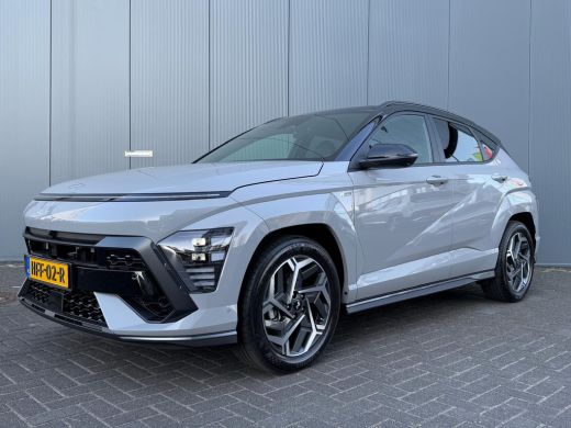 Hyundai KONA 1.6 GDI HEV 140pk N-Line Two Tone Hyundai KONA 1.6 GDI HEV 140pk N-Line Two Tone