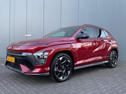 Hyundai Kona N-Line 65.4 kWh 218pk Adaptive cruise controle | 360 graden camera | Elektrische achterklep | Alc... Hyundai Kona N-Line 65.4 kWh 218pk Adaptive cruise controle | 360 graden camera | Elektrische achterklep | Alc...