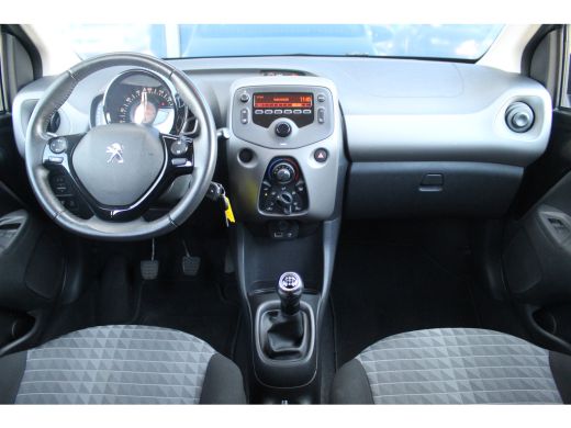 Peugeot 108 Peugeot 1.0 e-VTi Active | Airco | Elek Ramen | Centrale Ver. | Bluetooth | DAB | | Airco | Elek ... ActivLease financial lease