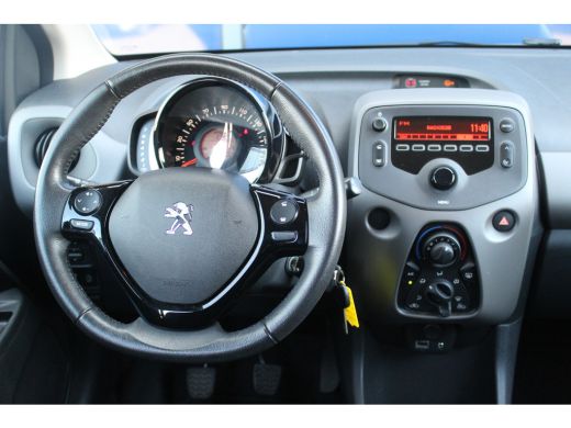 Peugeot 108 Peugeot 1.0 e-VTi Active | Airco | Elek Ramen | Centrale Ver. | Bluetooth | DAB | | Airco | Elek ... ActivLease financial lease