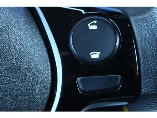 Peugeot 108 Peugeot 1.0 e-VTi Active | Airco | Elek Ramen | Centrale Ver. | Bluetooth | DAB | | Airco | Elek ... ActivLease financial lease