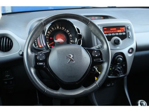 Peugeot 108 Peugeot 1.0 e-VTi Active | Airco | Elek Ramen | Centrale Ver. | Bluetooth | DAB | | Airco | Elek ... ActivLease financial lease