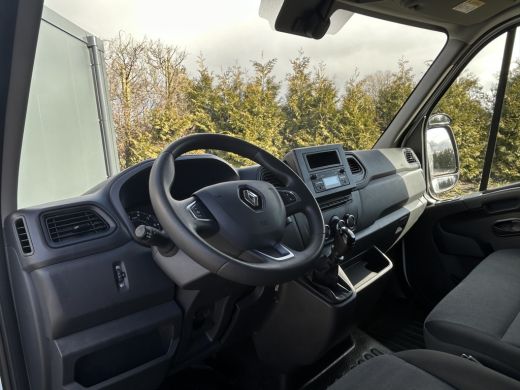 Renault Master 2.3 dCi 136 PK / 2x SCHUIFDEUR / L1H1 / 1e. EIG. / 2.5 TONS TREKHAAK / AIRCO / CRUISE / 3-ZITS ActivLease financial lease
