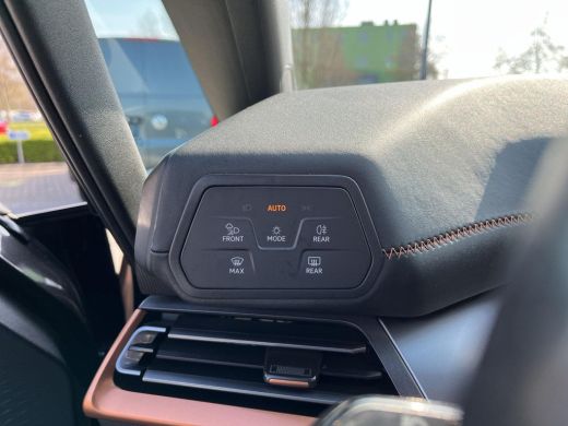 Seat Born Business 62 kWh | 204 Pk | Warmtepomp |  A-Camera | Navi | Clima | ActivLease financial lease