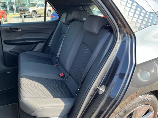 Seat Born Business 62 kWh | 204 Pk | Warmtepomp |  A-Camera | Navi | Clima | ActivLease financial lease