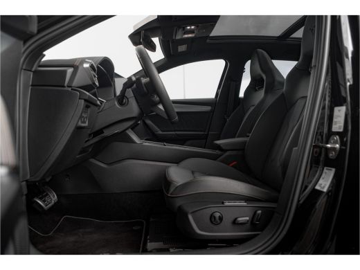 Seat Leon Sportstourer 1.4 e-Hybrid VZ 245 pk Performance | Panoramadak | Leder | Carplay | Navigatie ActivLease financial lease