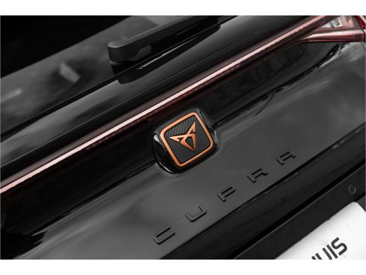 Seat Leon Sportstourer 1.4 e-Hybrid VZ 245 pk Performance | Panoramadak | Leder | Carplay | Navigatie ActivLease financial lease