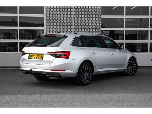 Skoda Superb Combi 1.4 TSI iV 218 pk Laurin & Klement | Trekhaak | Leder | Adapt. Cruise | Camera ActivLease financial lease