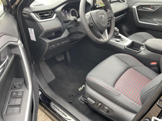 Toyota RAV4 2.5 Plug-in Hybrid AWD Style ActivLease financial lease