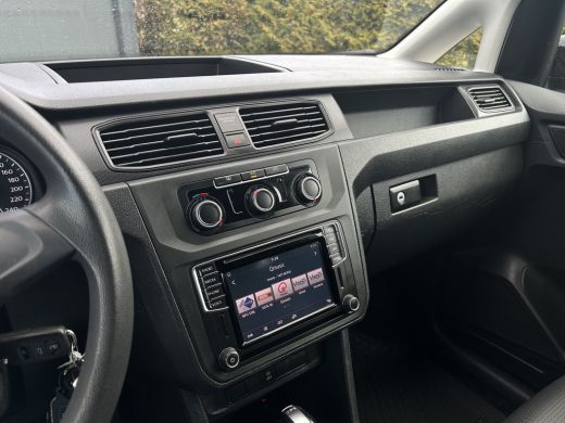 Volkswagen Caddy 1.4 TSI AUTOMAAT / BENZINE !! / BPM VRIJ / 1e EIG. / TREKHAAK / AIRCO / CRUISE / NAVI ActivLease financial lease
