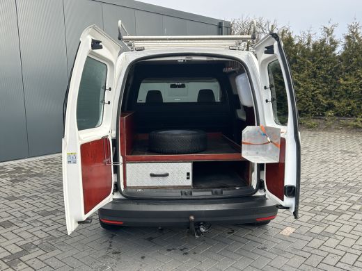 Volkswagen Caddy 1.4 TSI AUTOMAAT / BENZINE !! / BPM VRIJ / 1e EIG. / TREKHAAK / AIRCO / CRUISE / NAVI ActivLease financial lease