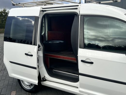 Volkswagen Caddy 1.4 TSI AUTOMAAT / BENZINE !! / BPM VRIJ / 1e EIG. / TREKHAAK / AIRCO / CRUISE / NAVI ActivLease financial lease