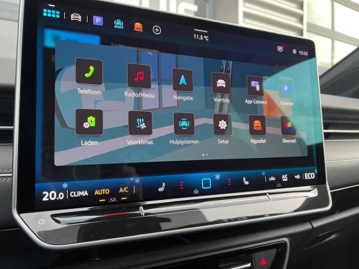 Volkswagen ID.7 Tourer Volkswagen Pro Business | Achterbank in ongelijke delen neerklapbaar incl. middenarmsteun en door... ActivLease financial lease