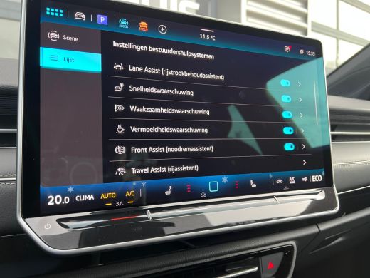 Volkswagen ID.7 Tourer Volkswagen Pro Business | Achterbank in ongelijke delen neerklapbaar incl. middenarmsteun en door... ActivLease financial lease