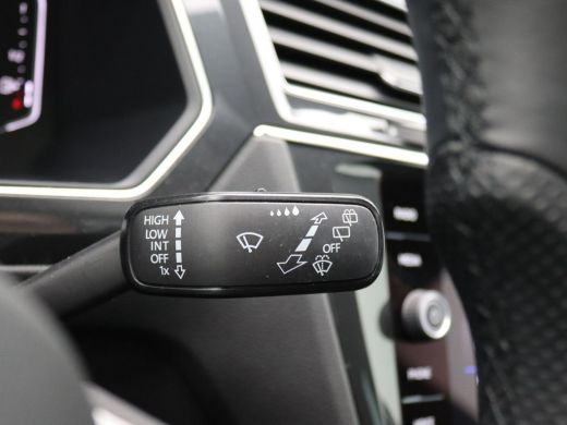 Volkswagen Tiguan 1.4 TSI eHybrid R-Line Business 245PK DSG leder, matrix led, 360gr. camera, side assist, adaptive... ActivLease financial lease