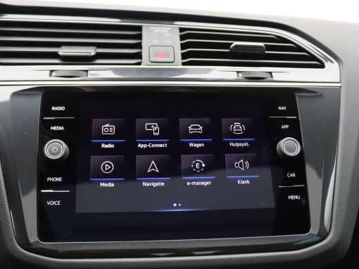 Volkswagen Tiguan 1.4 TSI eHybrid R-Line Business 245PK DSG leder, matrix led, 360gr. camera, side assist, adaptive... ActivLease financial lease