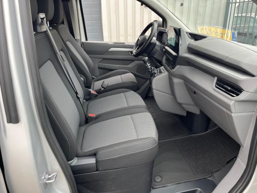 Volkswagen Transporter 2.0 TDI L1H1 28 Life BPM Vrij | PDC V+A | Achteruitrijcamera | Bijrijdersbank | Apple Carplay | ActivLease financial lease