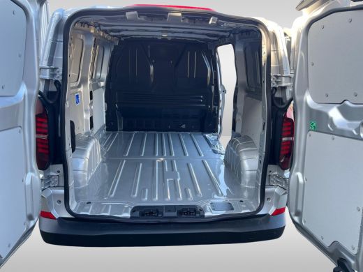 Volkswagen Transporter 2.0 TDI L1H1 28 Life BPM Vrij | PDC V+A | Achteruitrijcamera | Bijrijdersbank | Apple Carplay | ActivLease financial lease