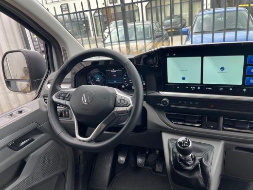Volkswagen Transporter 2.0 TDI L1H1 28 Life BPM Vrij | PDC V+A | Achteruitrijcamera | Bijrijdersbank | Apple Carplay | ActivLease financial lease