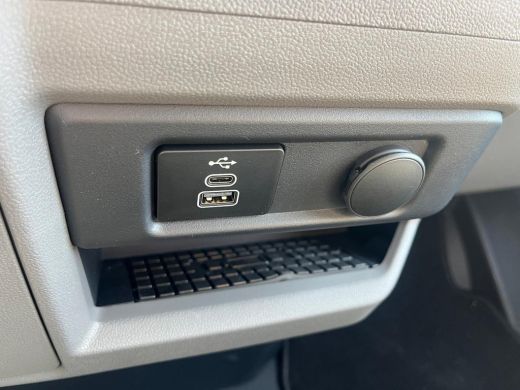 Volkswagen Transporter 2.0 TDI L1H1 28 Style | BPM VRIJ! | Apple Carplay | 16"LMV | Bijrijdersbank BPM Vrij | ACC | Bijr... ActivLease financial lease