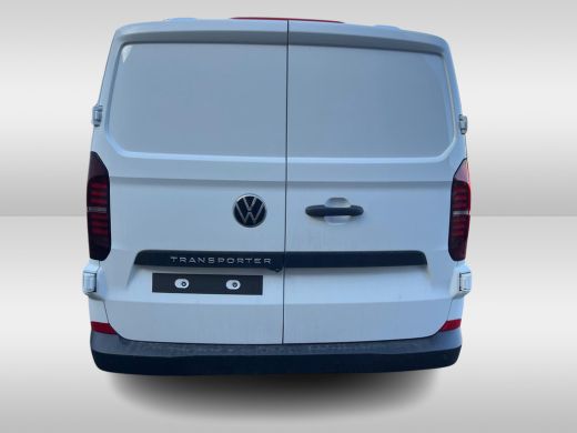 Volkswagen Transporter 2.0 TDI L2H1 30 Life BPM Vrij | PDC V+A | Camera achter | Bijrijdersbank | Apple CarPlay | ActivLease financial lease
