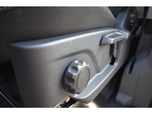 Volkswagen Transporter 2.0 TDI L2H1 DSG-8 30 Style | NIEUWE TYPE | TREKHAAK | CAMERA | NAVIGATIE ActivLease financial lease
