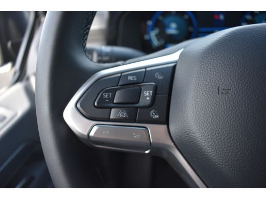 Volkswagen Transporter 2.0 TDI L2H1 DSG-8 30 Style | NIEUWE TYPE | TREKHAAK | CAMERA | NAVIGATIE ActivLease financial lease