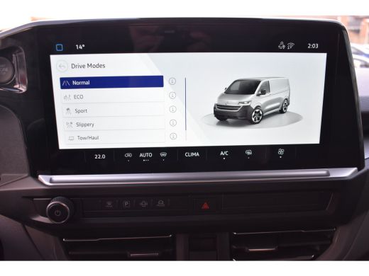 Volkswagen Transporter 2.0 TDI L2H1 DSG-8 30 Style | NIEUWE TYPE | TREKHAAK | CAMERA | NAVIGATIE ActivLease financial lease