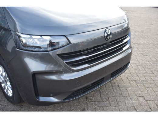 Volkswagen Transporter 2.0 TDI L2H1 DSG-8 30 Style | NIEUWE TYPE | TREKHAAK | CAMERA | NAVIGATIE ActivLease financial lease