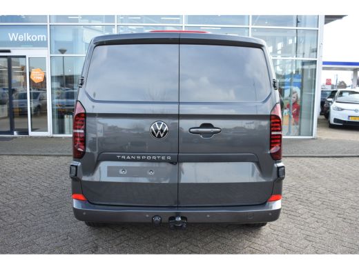 Volkswagen Transporter 2.0 TDI L2H1 DSG-8 30 Style | NIEUWE TYPE | TREKHAAK | CAMERA | NAVIGATIE ActivLease financial lease