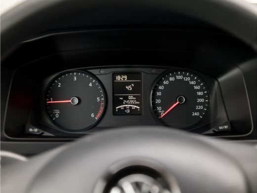 Volkswagen Transporter Kombi 2.0 TDI L2H1 8 Persoons (APPLE CARPLAY, NAVIGATIE, BLUETOOTH, AIRCO, ELEK PAKKET, ARMSTEUN, SPORT... ActivLease financial lease