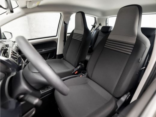 Volkswagen up! 1.0 Sportline (5-DEURS, AIRCO, BLUETOOTH, GETINT GLAS, NIEUWE APK, SPORTSTOELEN, START/STOP, NIEU... ActivLease financial lease