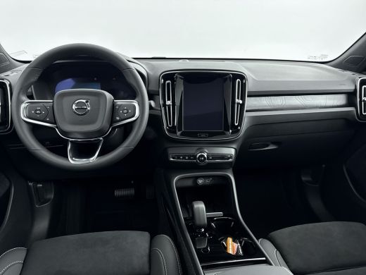 Volvo  C40 Single Motor Extended Range Plus 82 kWh | Trekhaak | Getint glas | Stoel + Stuurverwarming | PDC ... ActivLease financial lease