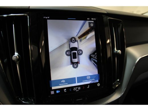 Volvo  XC60 Volvo T8 455PK Long Range Plus | Trekhaak | 360º view | Adapt LED | All Season | Panoramadak ActivLease financial lease