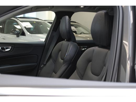 Volvo  XC60 Volvo T8 455PK Long Range Plus | Trekhaak | 360º view | Adapt LED | All Season | Panoramadak ActivLease financial lease
