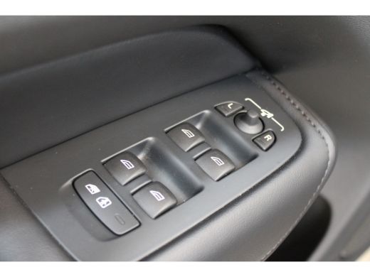 Volvo  XC60 Volvo T8 455PK Long Range Plus | Trekhaak | 360º view | Adapt LED | All Season | Panoramadak ActivLease financial lease