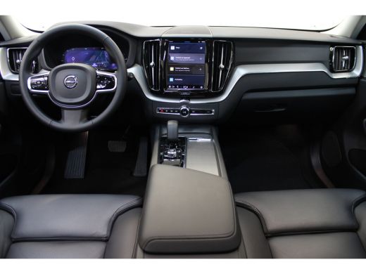 Volvo  XC60 Volvo T8 455PK Long Range Plus | Trekhaak | 360º view | Adapt LED | All Season | Panoramadak ActivLease financial lease