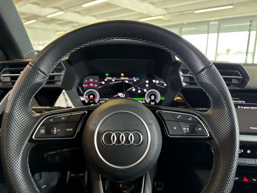 Audi A3 Sportback 45 245pk TFSI e S edition Competition / Stoelverwarming voorin / Adaptive cruise contro... ActivLease financial lease