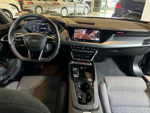 Audi e-tron GT Competition e-tron GT 476pk 95Kwh Sportback Elektr. aandrijving quattro / Assistentiepakket Tour ... ActivLease financial lease
