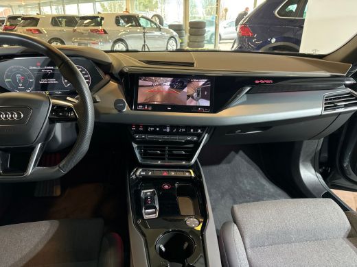 Audi e-tron GT Competition e-tron GT 476pk 95Kwh Sportback Elektr. aandrijving quattro / Assistentiepakket Tour ... ActivLease financial lease