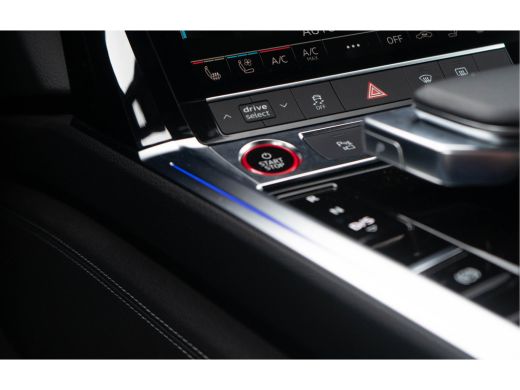 Audi e-tron S Quattro 371kW / Luchtvering/ Standkachel/ Head-Up Display/ Trekhaak/ Panoramadak/ 371kW (504PK) ActivLease financial lease