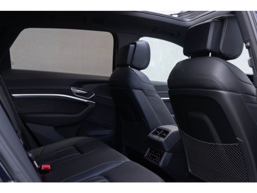 Audi e-tron S Quattro 371kW / Luchtvering/ Standkachel/ Head-Up Display/ Trekhaak/ Panoramadak/ 371kW (504PK) ActivLease financial lease