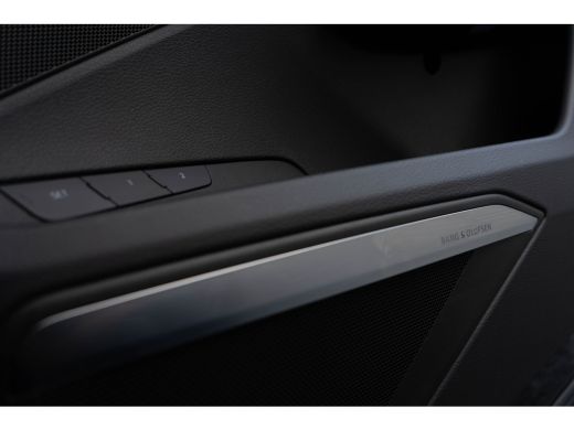 Audi e-tron S Quattro 371kW / Luchtvering/ Standkachel/ Head-Up Display/ Trekhaak/ Panoramadak/ 371kW (504PK) ActivLease financial lease