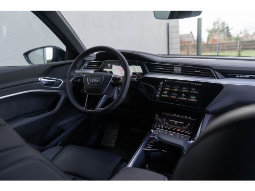 Audi e-tron S Quattro 371kW / Luchtvering/ Standkachel/ Head-Up Display/ Trekhaak/ Panoramadak/ 371kW (504PK) ActivLease financial lease