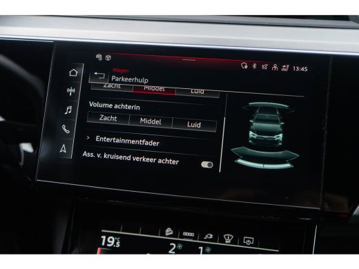Audi e-tron S Quattro 371kW / Luchtvering/ Standkachel/ Head-Up Display/ Trekhaak/ Panoramadak/ 371kW (504PK) ActivLease financial lease