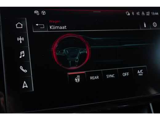 Audi e-tron S Quattro 371kW / Luchtvering/ Standkachel/ Head-Up Display/ Trekhaak/ Panoramadak/ 371kW (504PK) ActivLease financial lease