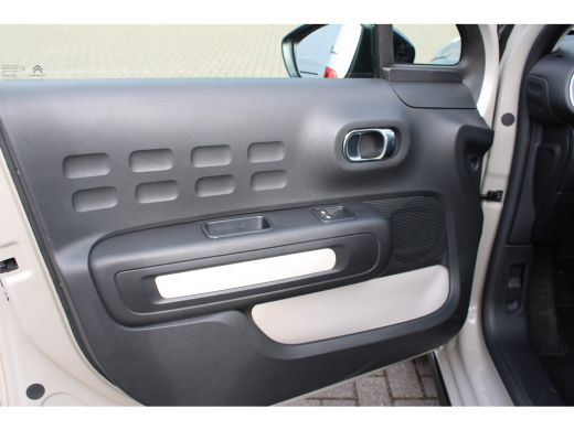 Citroën C3 Citroen 1.2 PureTech C-Series | Airco (automatisch) | Cruise control | Navigatiesysteem full map ActivLease financial lease