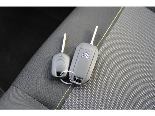 Citroën C3 Citroen 1.2 PureTech C-Series | Airco (automatisch) | Cruise control | Navigatiesysteem full map ActivLease financial lease