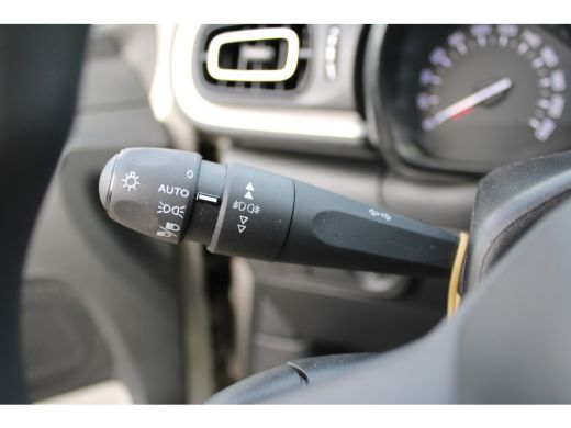 Citroën C3 Citroen 1.2 PureTech C-Series | Airco (automatisch) | Cruise control | Navigatiesysteem full map ActivLease financial lease